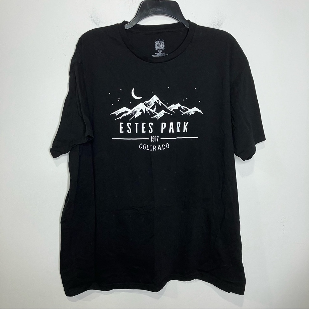 On the road apparel co. Estes Park black and white t-shirt size XL‎
